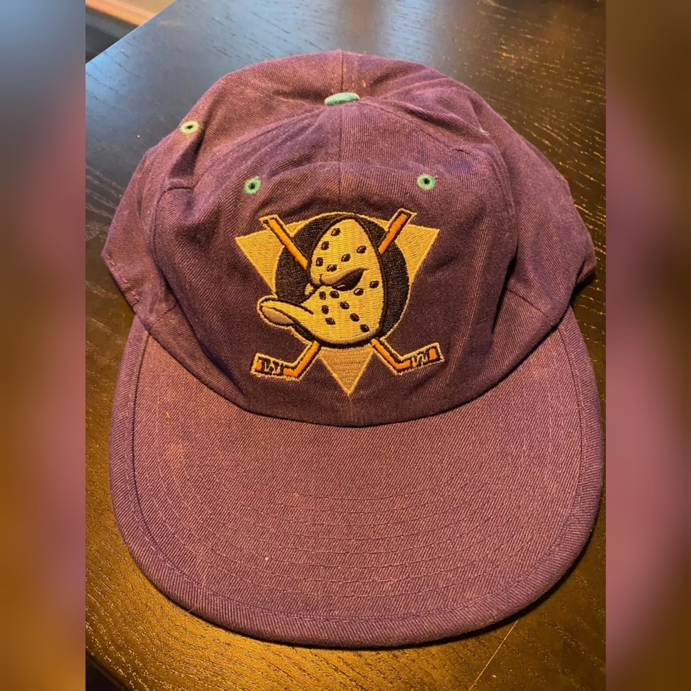 Vintage Anaheim Mighty Ducks Purple Hat Reversible NHL Kariya Selanne
